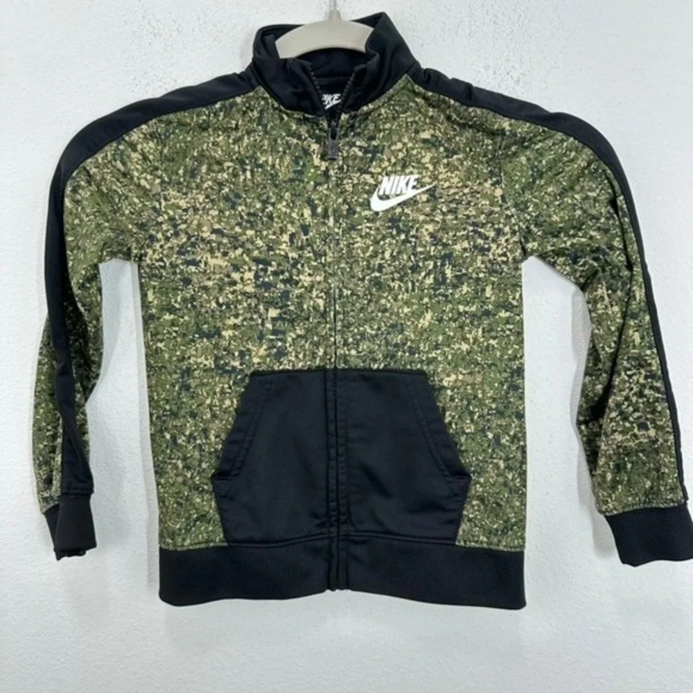 Nike Boys Green Camo Track Jacket Full Zip‎ Black Trim Size 4T Back to School